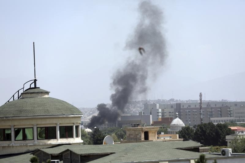 Đại sứ quán Mỹ đốt tài liệu mật và sơ tán gấp nhân viên khỏi Afghanistan tránh Taliban